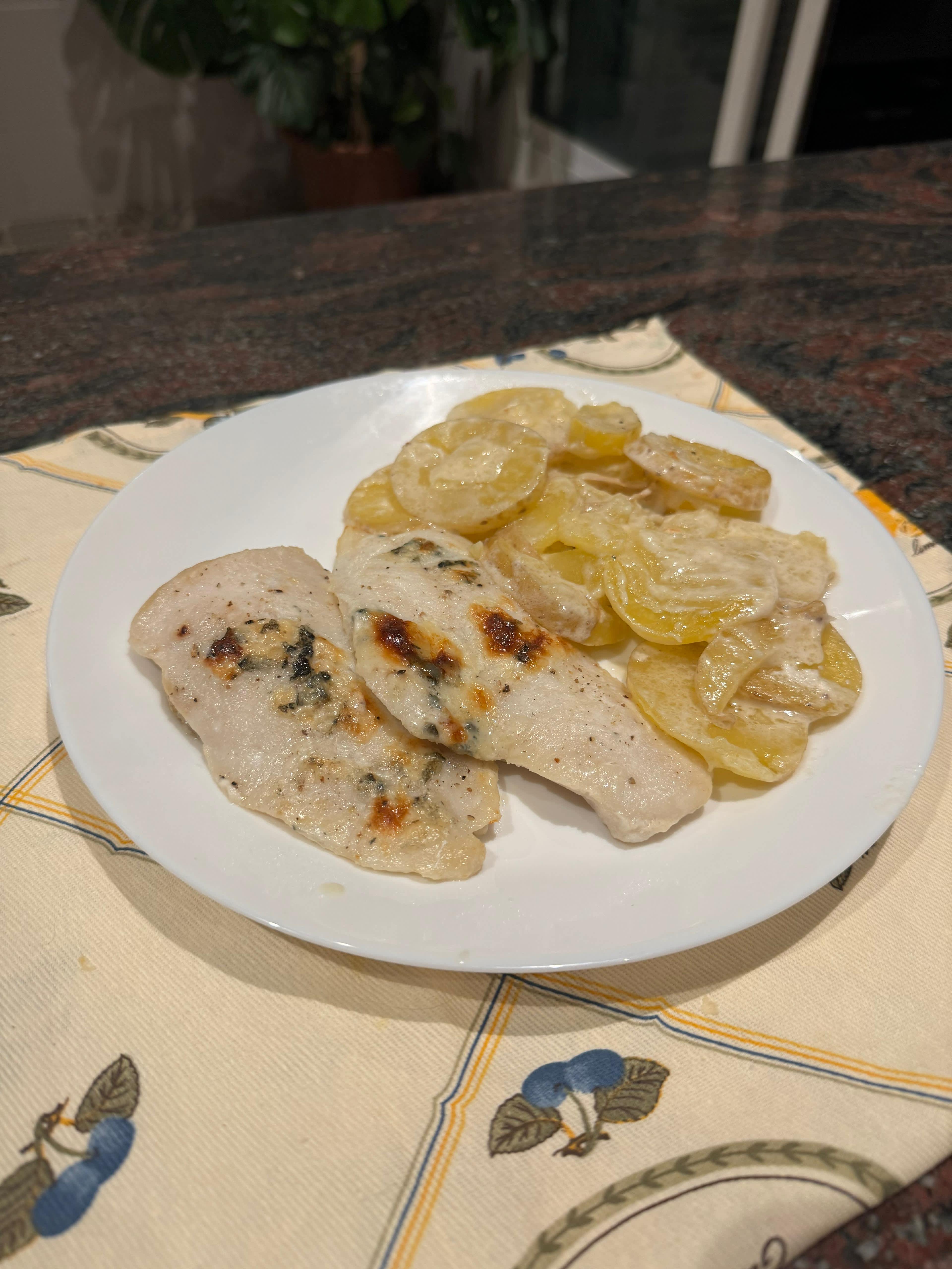 Merluza con patatas